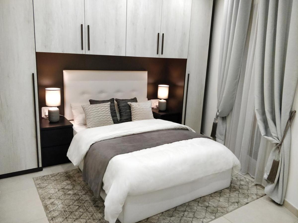 Central Rooms - Near Valletta & Sliema - Best Bus Lines Hamrun Bagian luar foto
