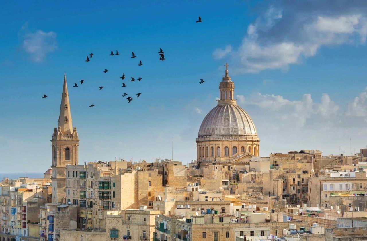 Central Rooms - Near Valletta & Sliema - Best Bus Lines Hamrun Bagian luar foto